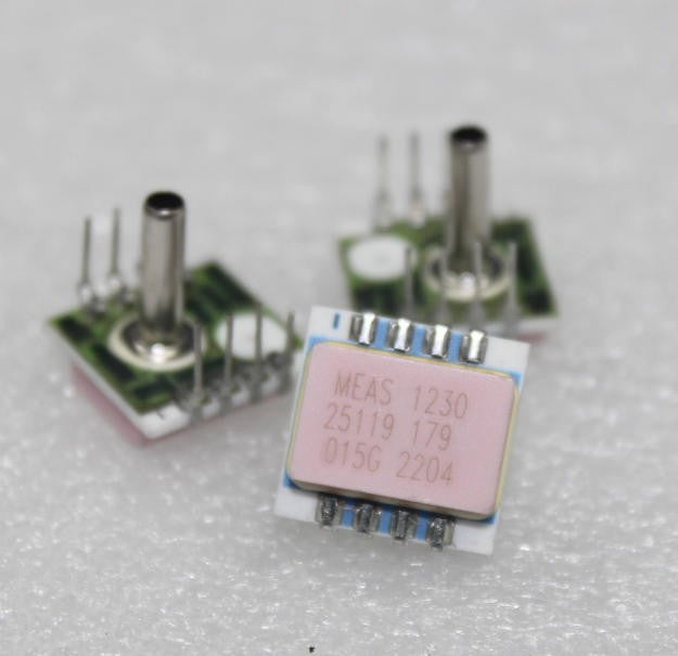 1PCS FOR 1230A-015G-1L Pressure Sensor