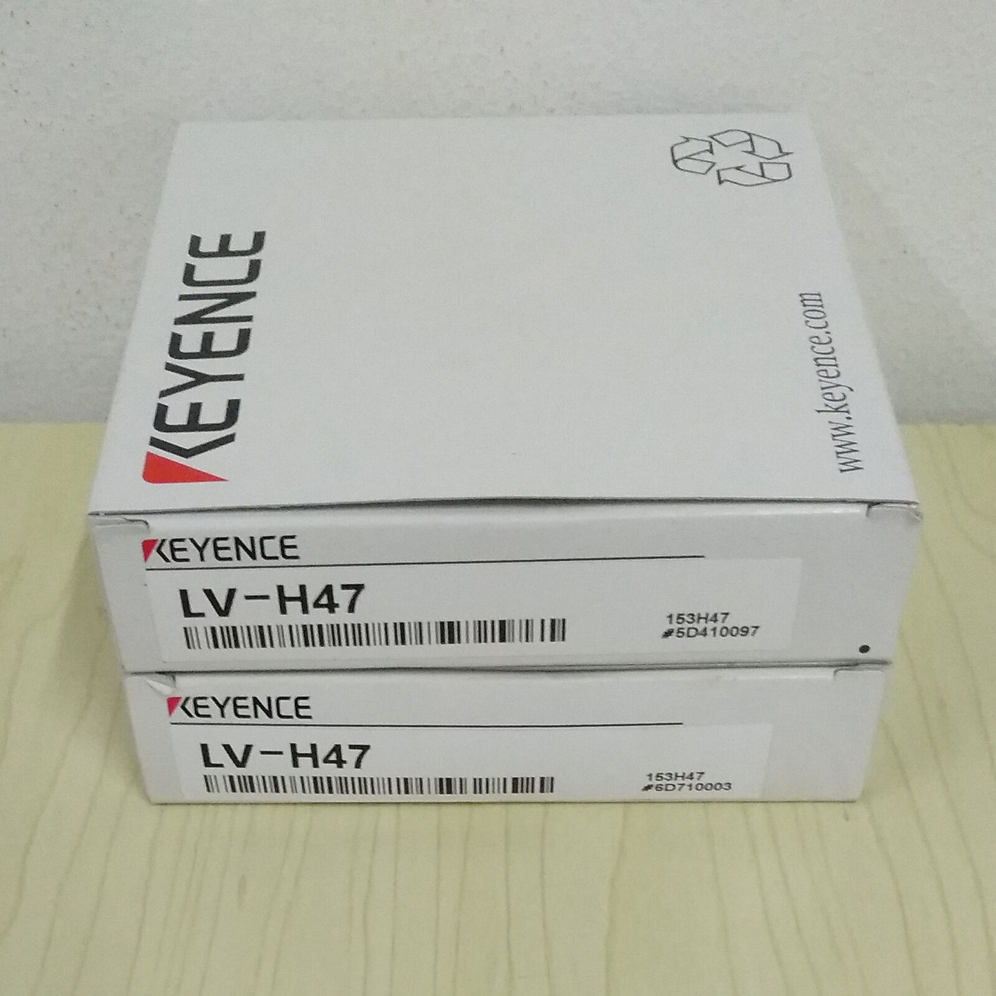 Keyence LV-H47 Digital Laser Sensor - KEYENCE