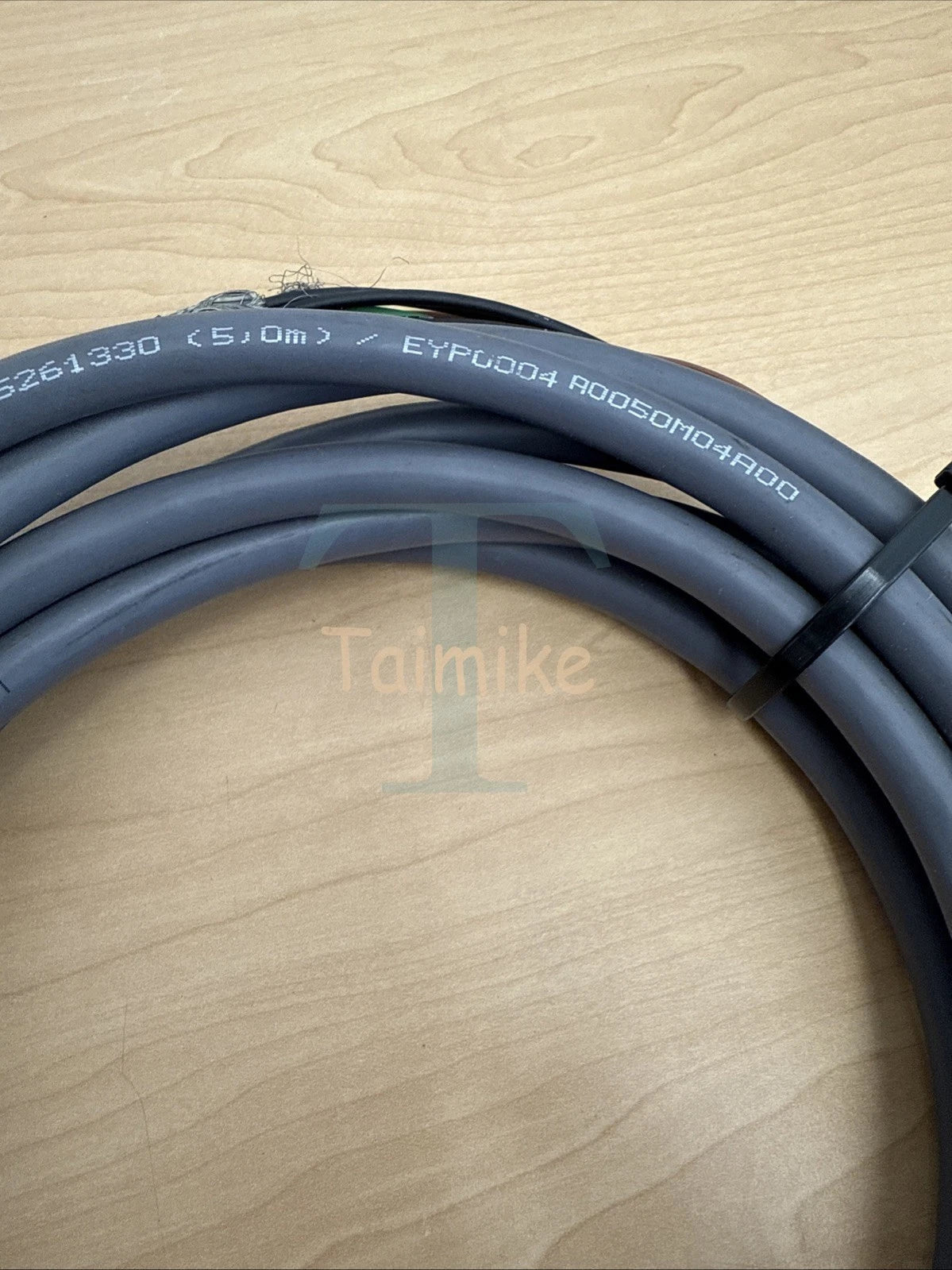 ! Lenze EYP0004A0050M04A00 Motor Power Cable 15261330 - 5m