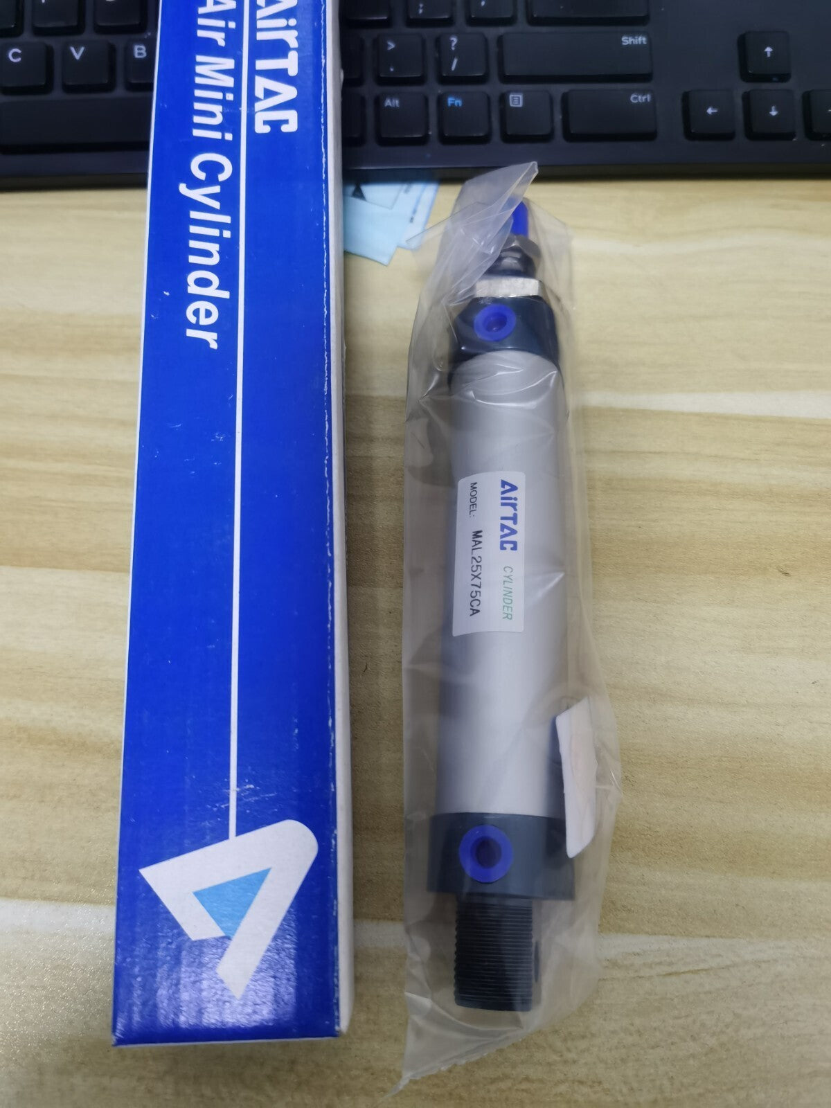 1PCS AirTAC MAL25X75CA Cylinder Free Shipping