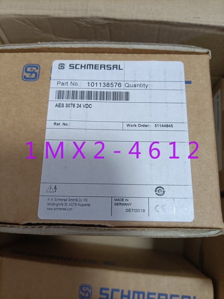 new 1pc SCHMERSAL AES 3075 24VDC