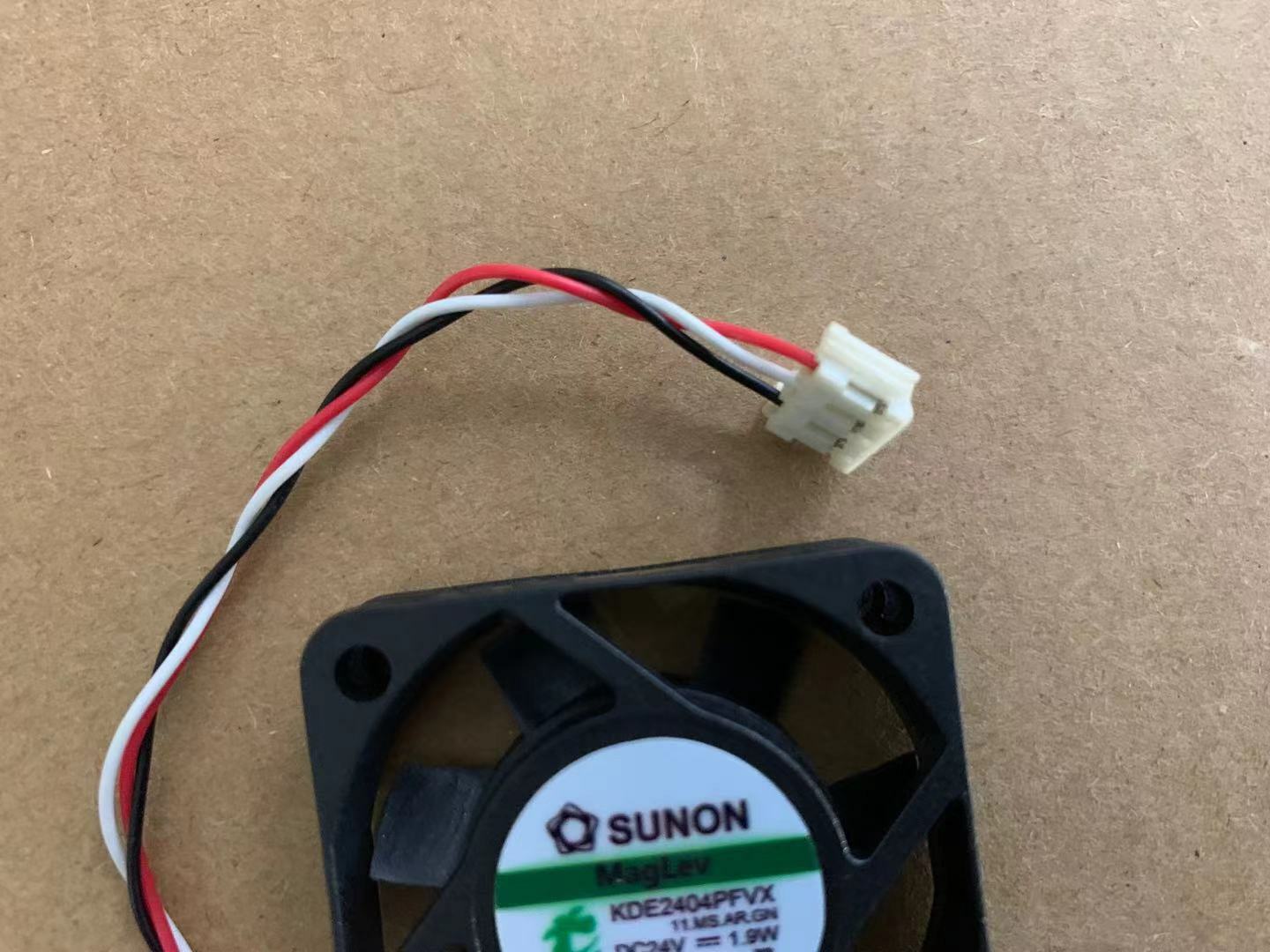 new 1pc SUNON KDE2404PFVX 24V 1.9W Cooling Fan 3 Pins 40*40*10mm