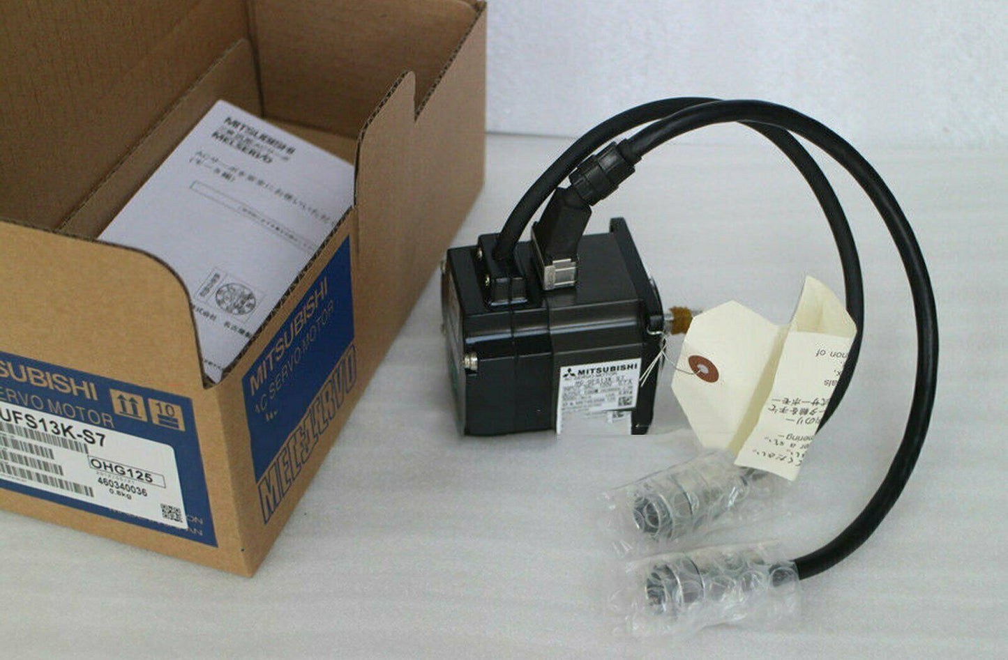 Mitsubishi HC-UFS13K-S7 Servo Motor, advanced control, one-year warranty - MITSUBISHI