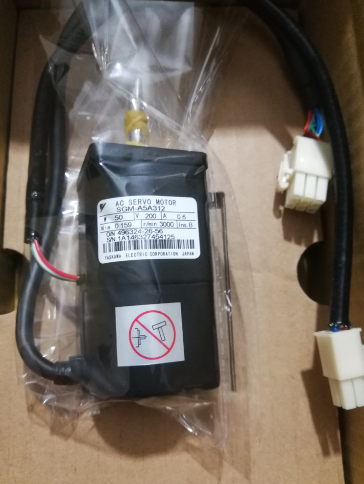 1PC YASKAWA AC SERVO MOTOR SGM-A5A312 SGMA5A312