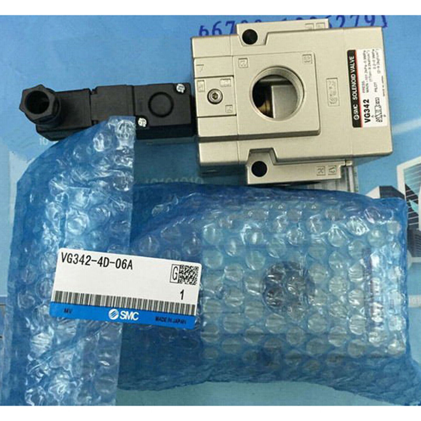 ONE SMC VG342-4D-06A Solenoid Valve - SMC