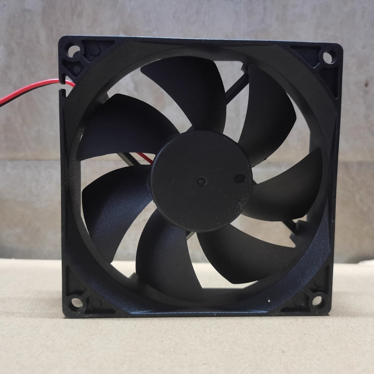 1PCS YTD249225S04501 DC24V 0.30A 4500RPM 9CM 2-Wire Cooling Fan