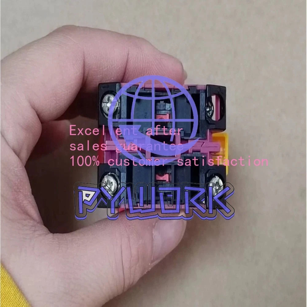 1PCS for IDEC HW-CB02 Emergency Stop Button Switch Freight Free
