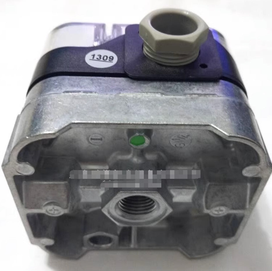1PCS DUNGS NB500A4 Pressure Switch In Box
