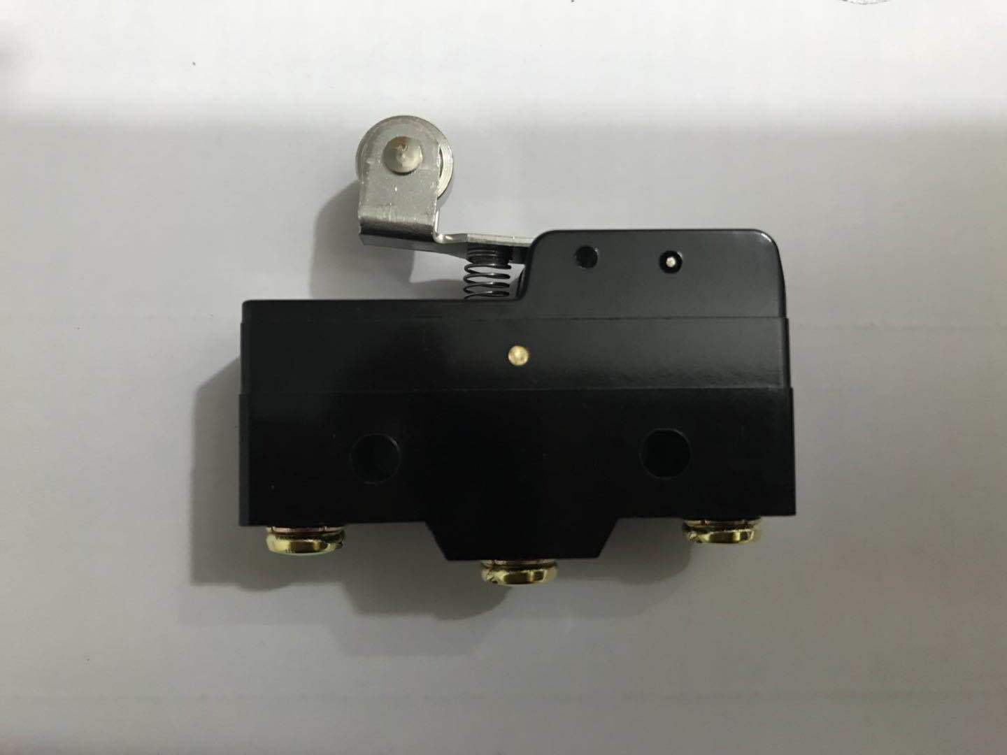 new 1 pcs RE RZ-15GW22S-B3 Limit switch