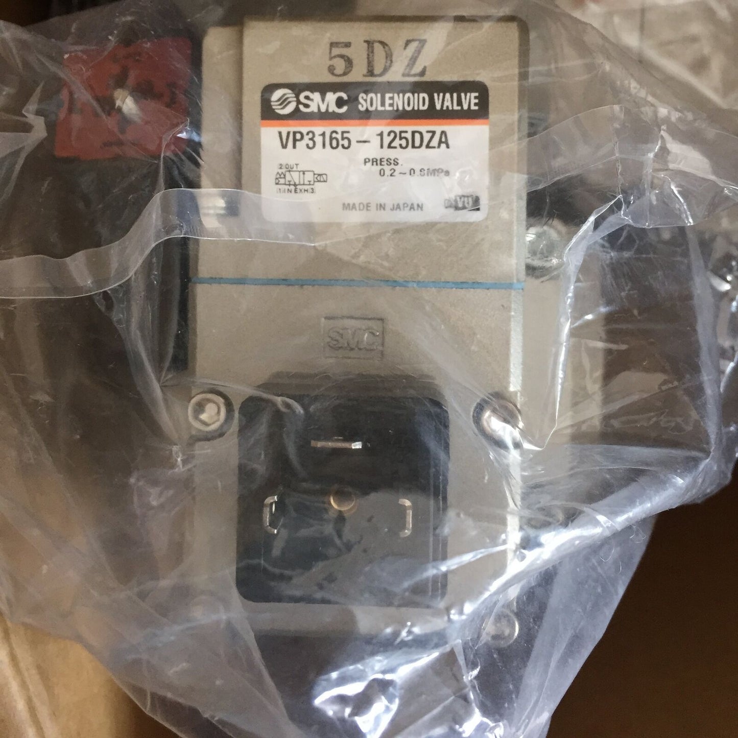 1PC SMC VP3165-125DZA Solenoid Valve - SMC