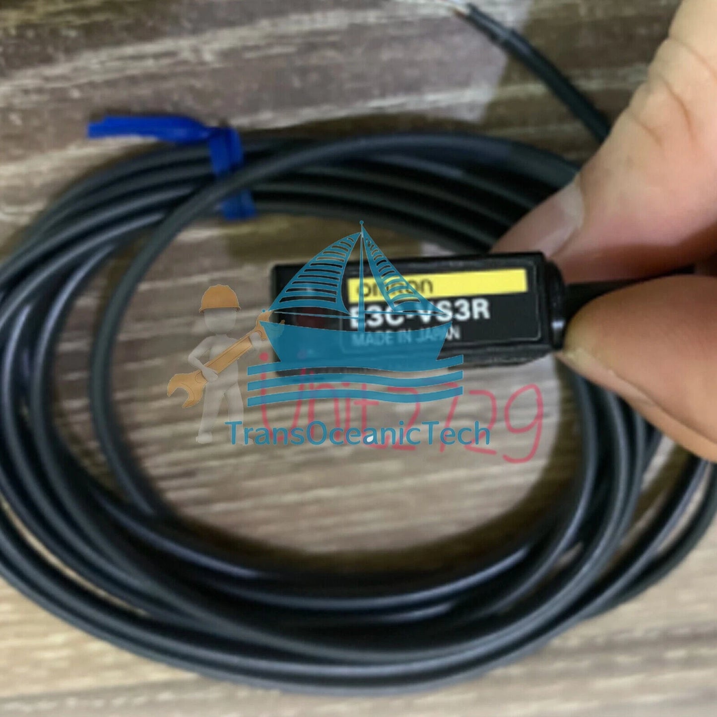 Omron Automation and Safety E3C-VS3R Fiber Optic Photoelectric Sensor Switch
