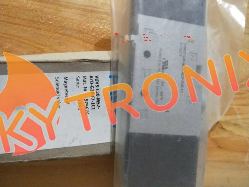 1Pcs FESTO VUVS-L20-M52-AZD-G18-F7-1C1 575676 Solenoid Valve