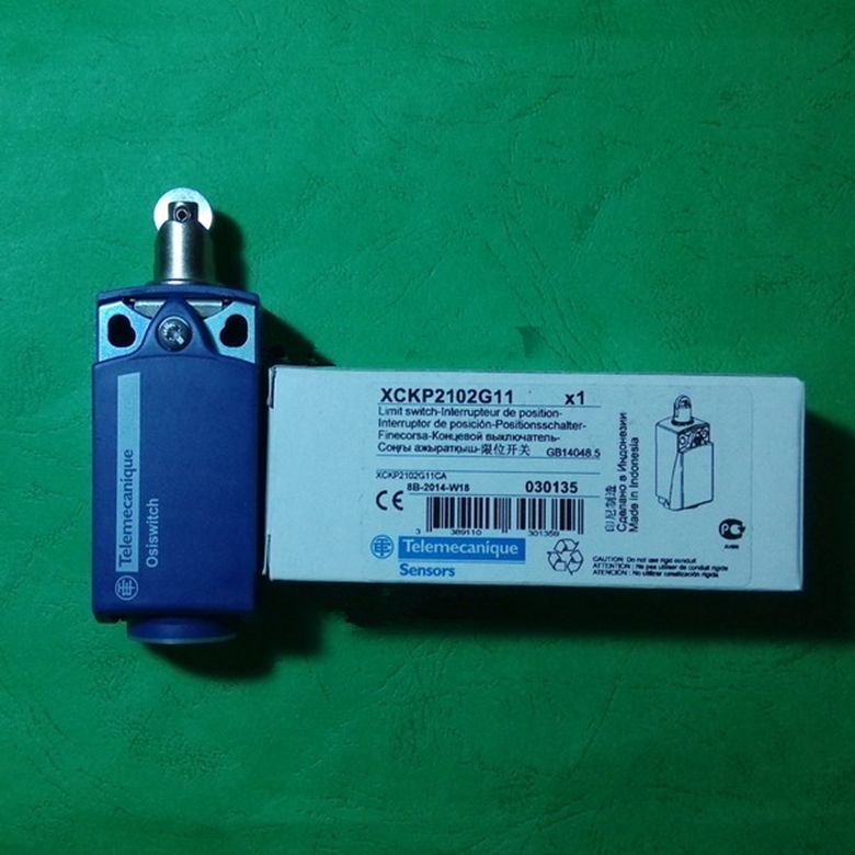 New 1PC Sider XCKP2102G11 - SIDER