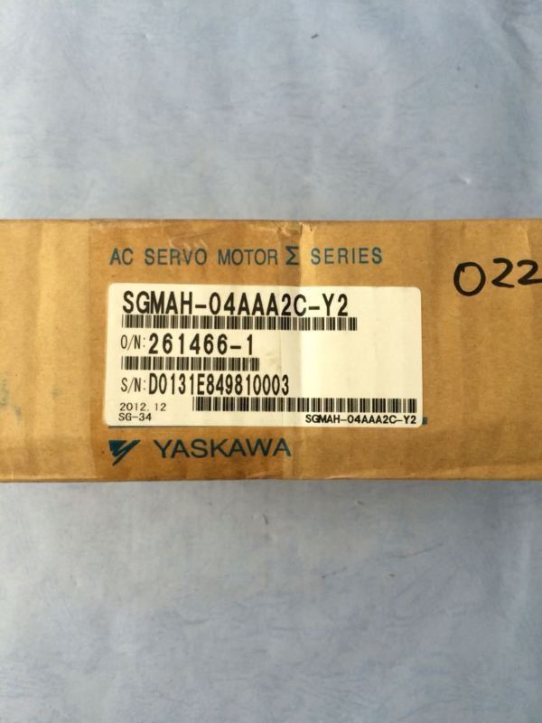 NEW YASKAWA Servo Motor SGMAH-04AAA2C-Y2 - YASKAWA