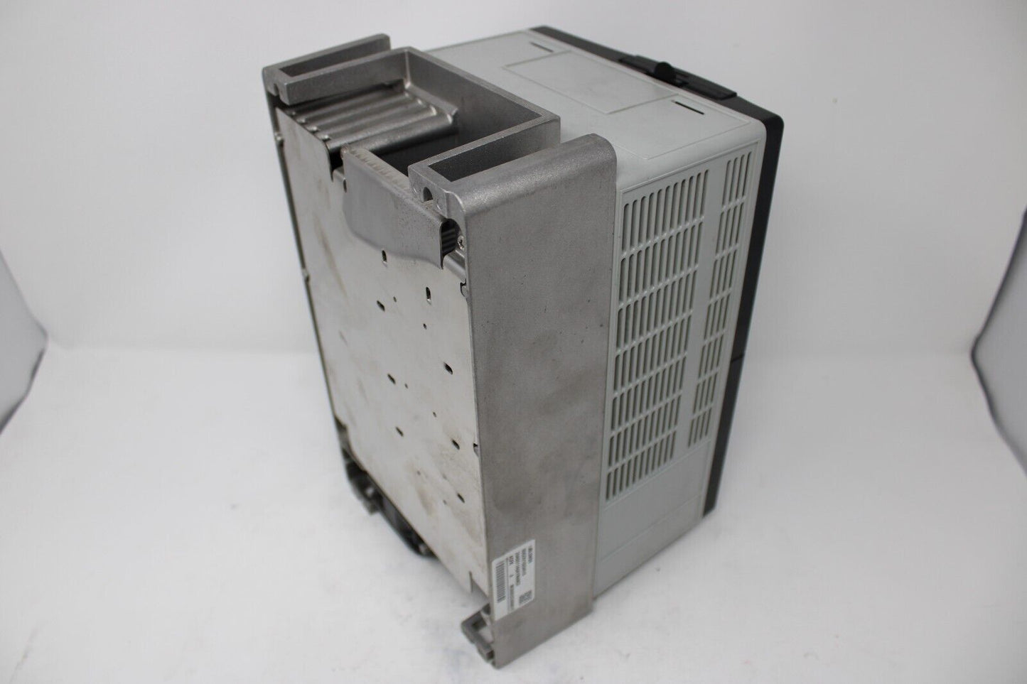 used Allen Bradley 20AD011A0AYNANC0 PowerFlex 70 - ALLEN BRADLEY