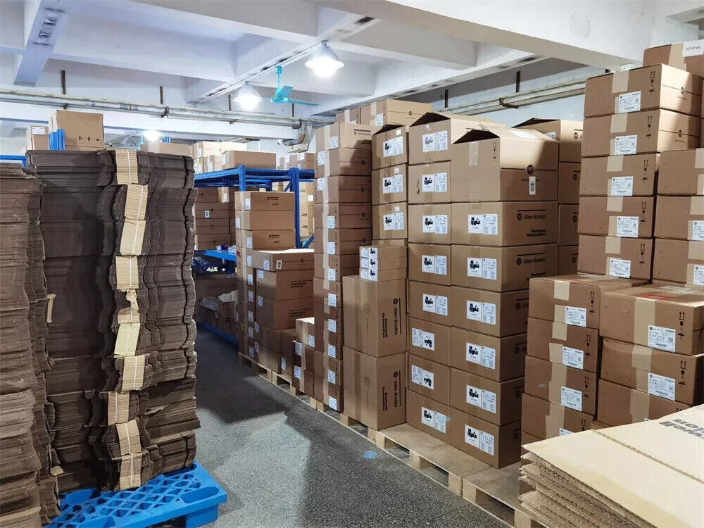 Allen-Bradley MicroLogix 1100 Controller 1763-L16DWD - ALLEN-BRADLEY