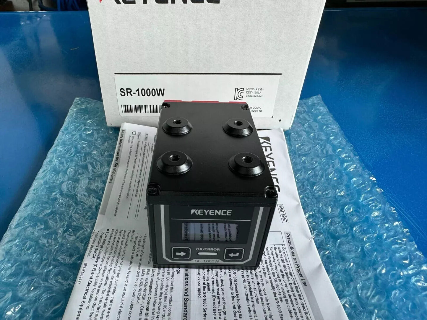 One Keyence SR-1000W Barcode Reader Scanner Sensor ping