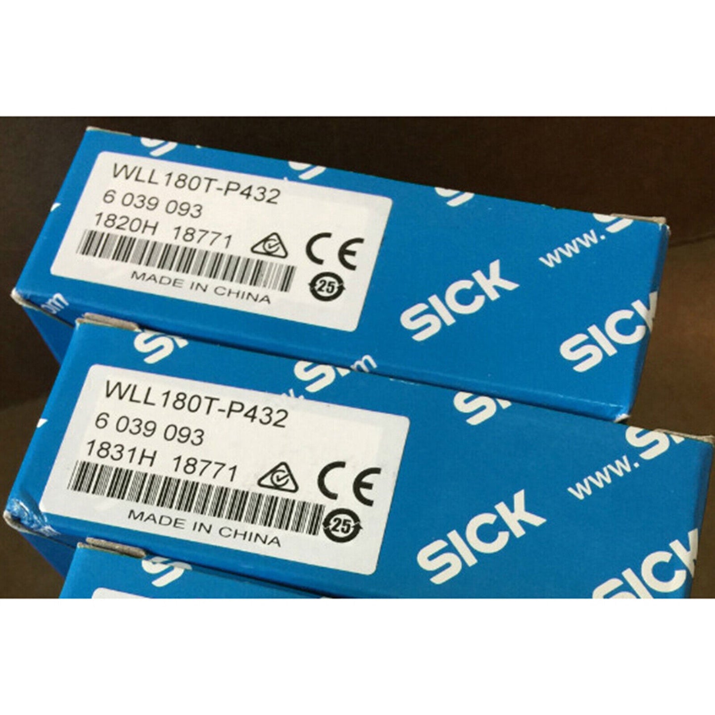 ONE SICK WLL180T-P432 Fiber Optic Sensor IN BOX - ONE SICK