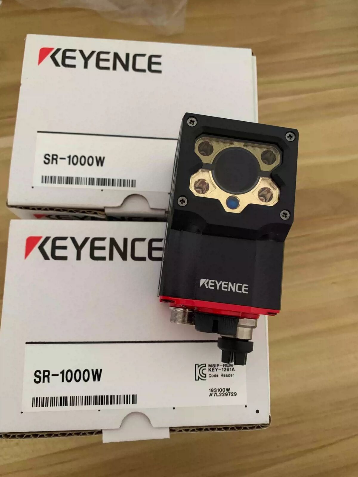 KEYENCE SR-1000W Barcode QR Code Scanner with Box - KEYENCE