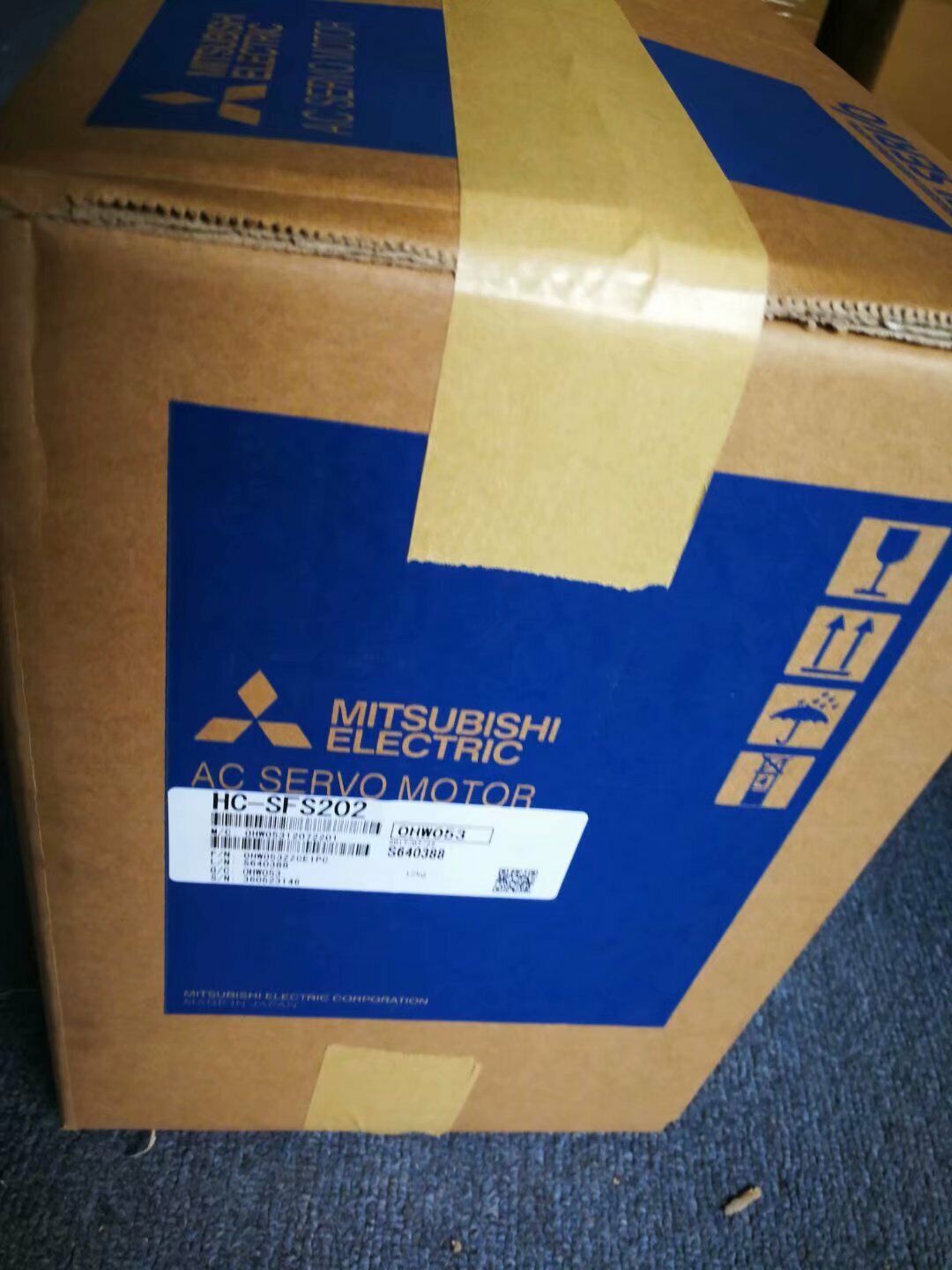 new 1PC MITSUBISHI HC-SFS202 Servo Motor HCSFS202 In Box - MITSUBISHI