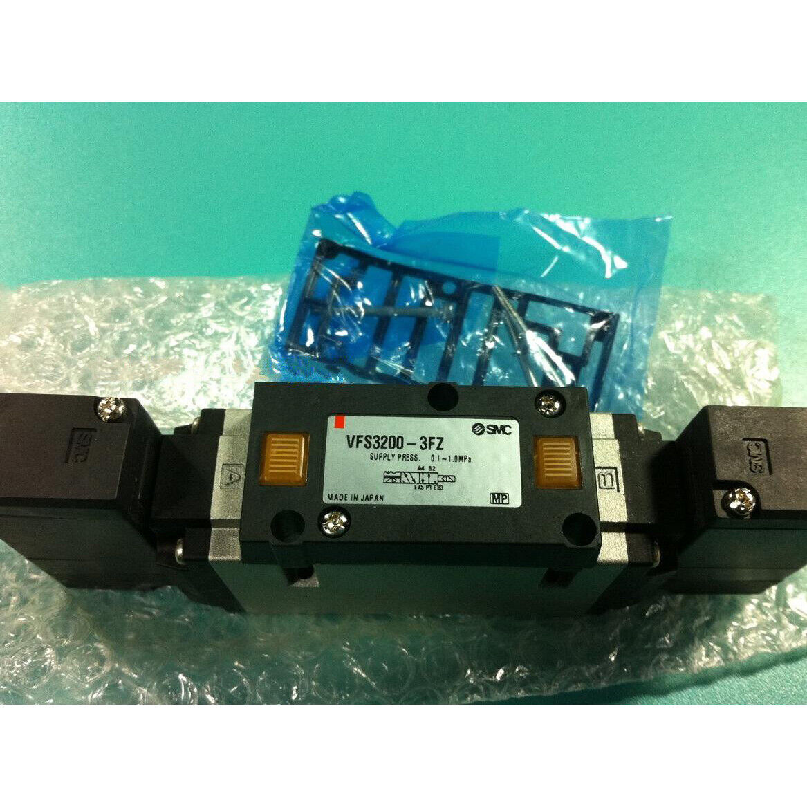 1PC SMC VFS3200-3FZ Solenoid Valve - SMC