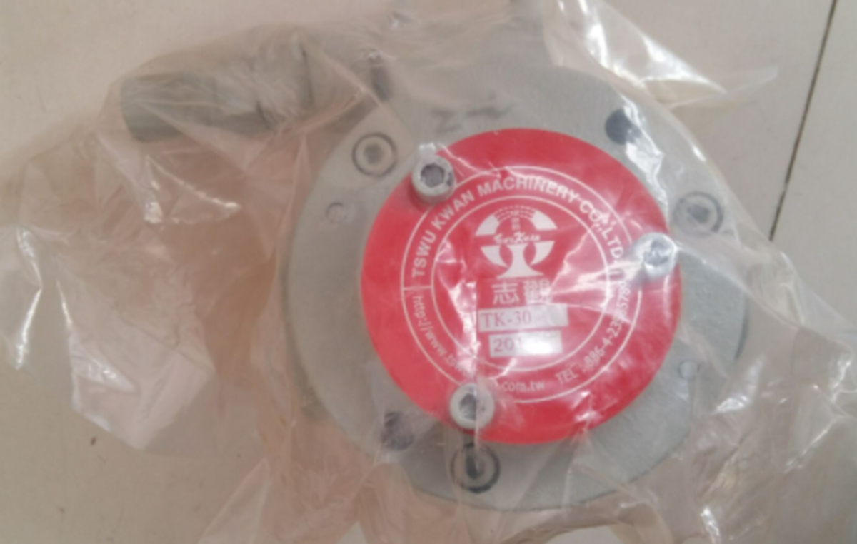 TSWU Kwan TK-3015 hydraulic pump - TSWU KWAN