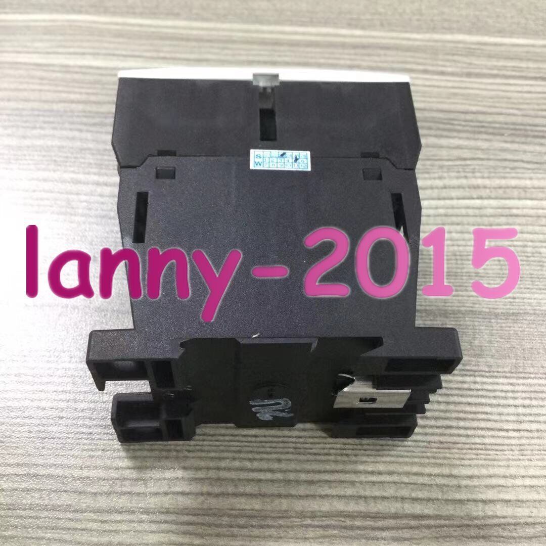 1PC EATON MOELLER DILAC-40 (24VDC)
