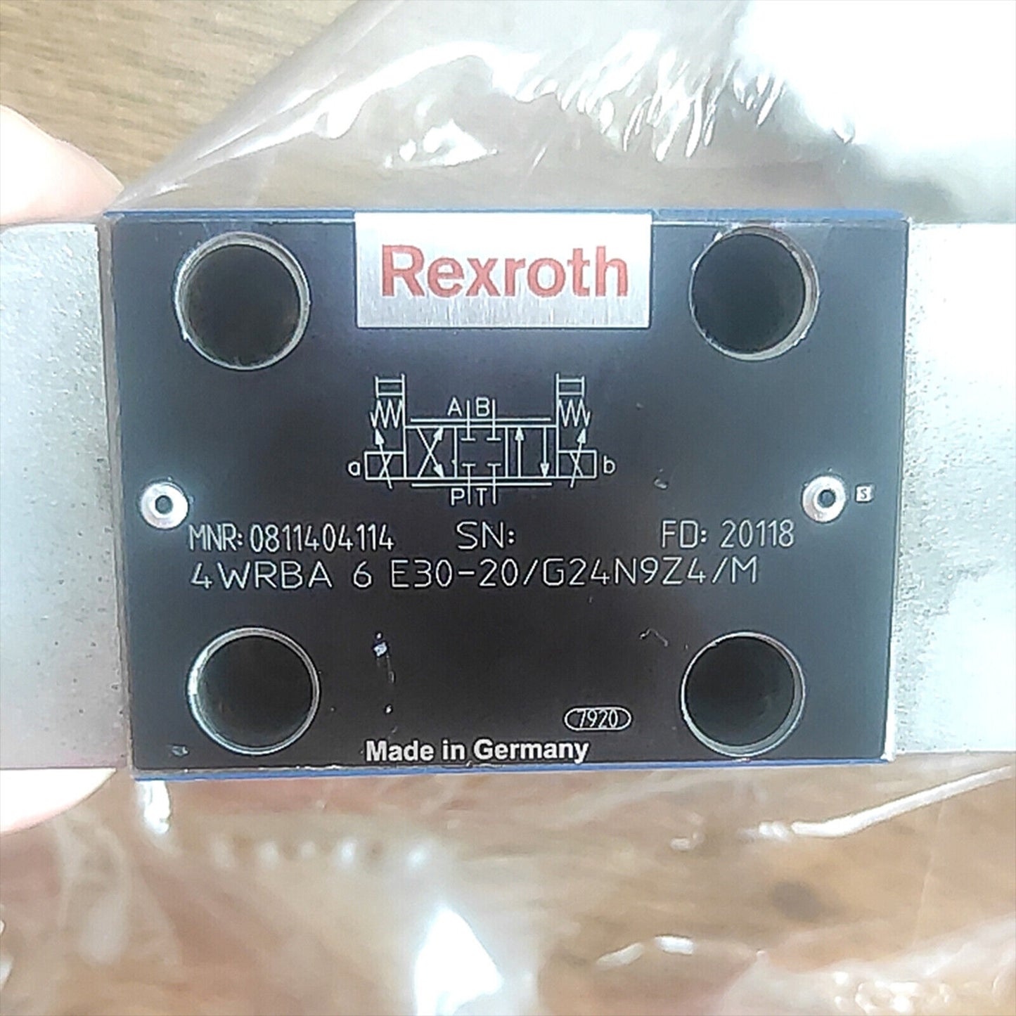 Rexroth 0811404114 4WRBA 6 E30-20/G24N9Z4/M Fast Ship - REXROTH