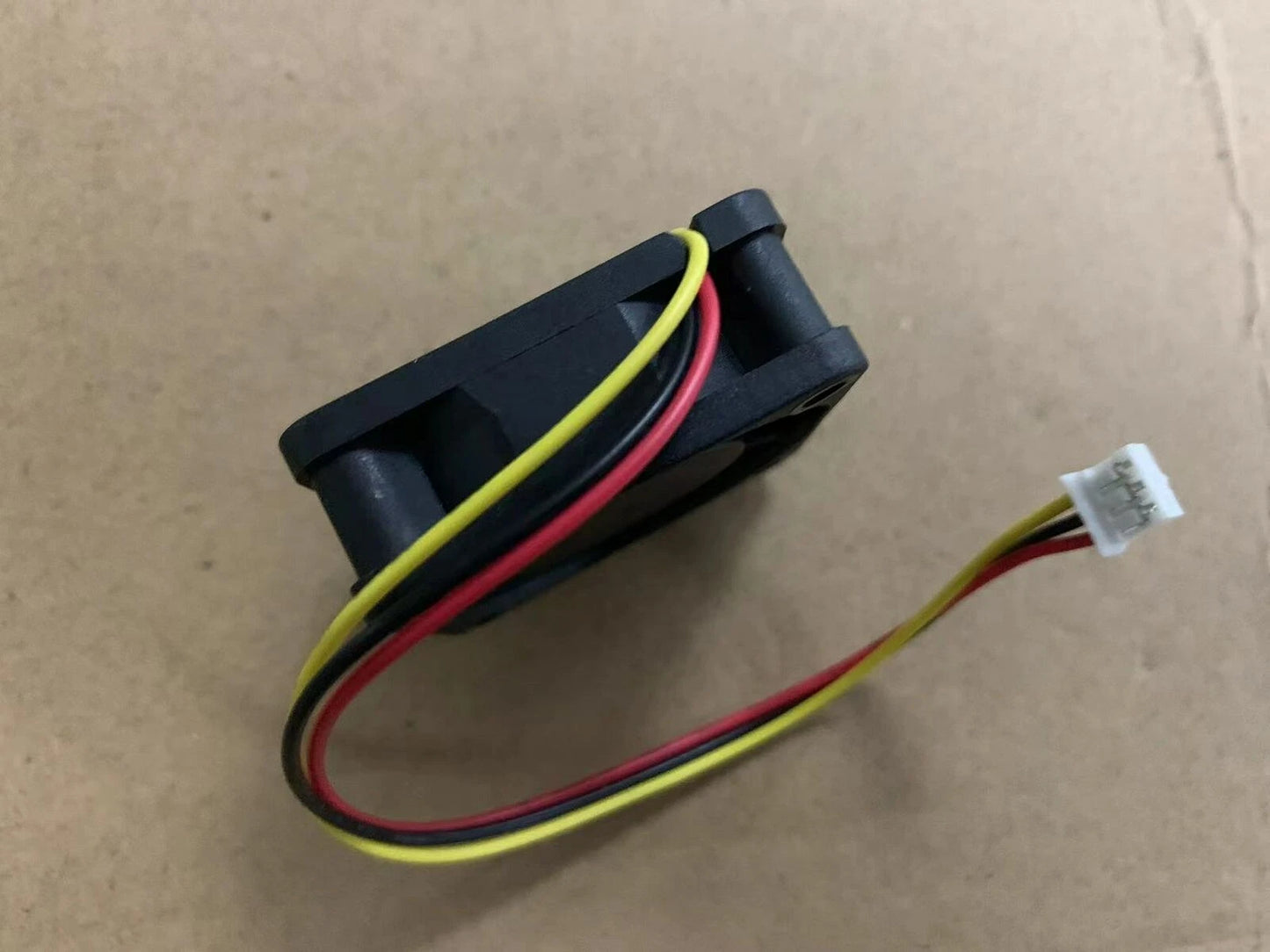 CB0479-H01 MMF-04C24DS Mitsubishi MR-J3 driver fan 4 cm 24V 0.09A #ke