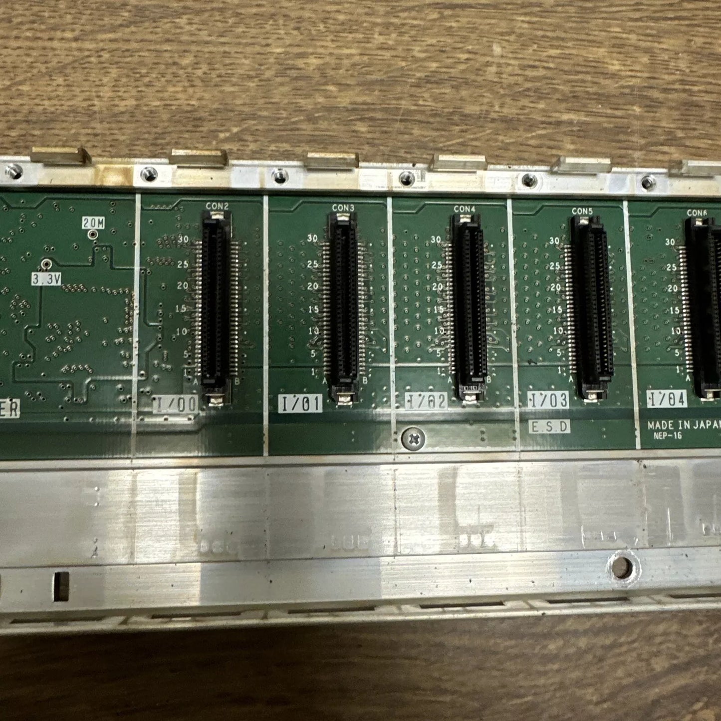 New MITSUBISHI Q68B Extension base unit Power 100% authentic - MITSUBISHI