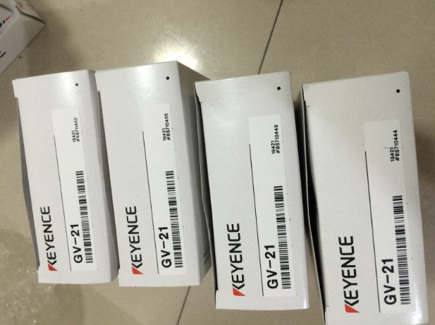 1PC Keyence GV-21 GV21 Sensor In Box Free Shipping *TT