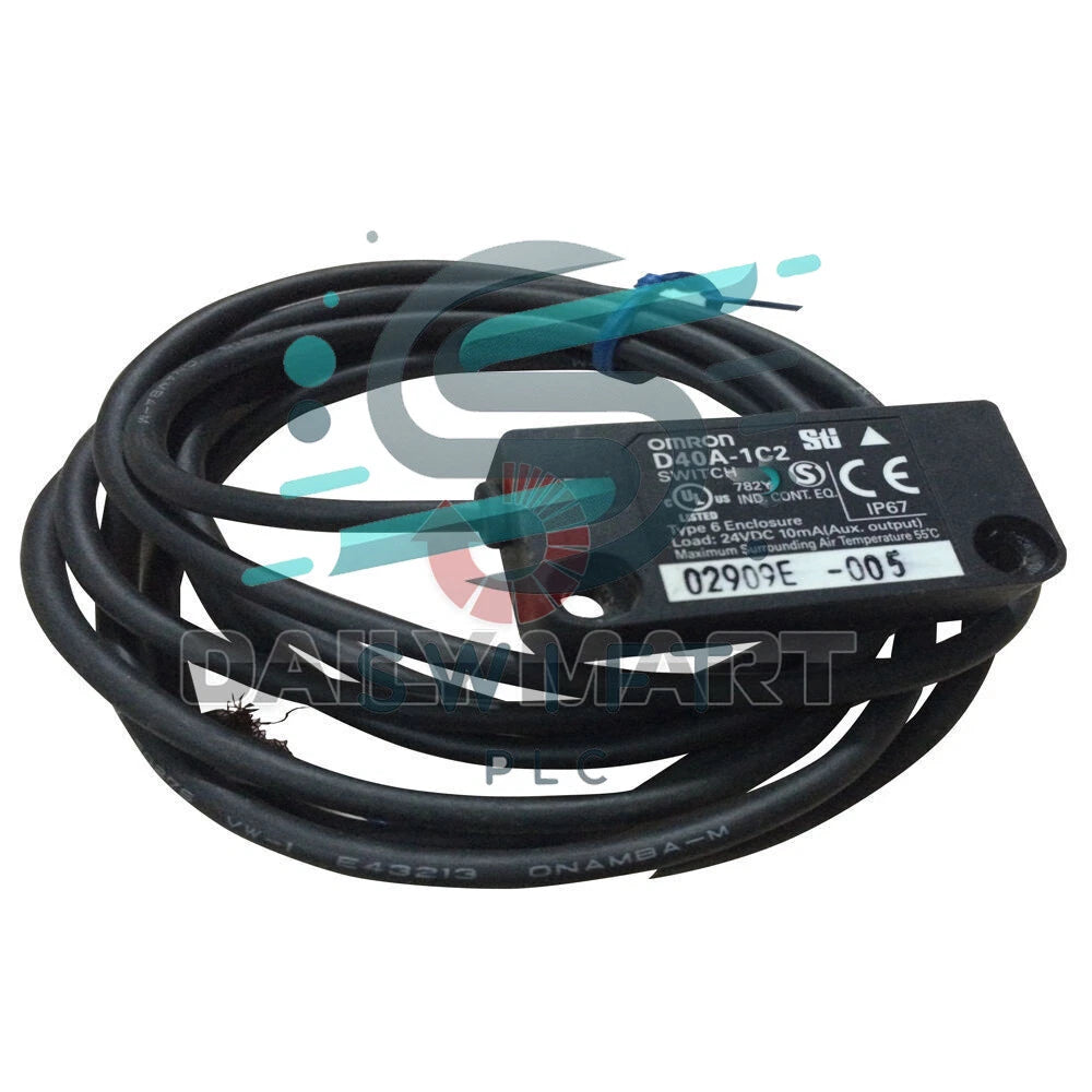1PCS Omron Automation and Safety D40A-1C2 D40A-1C2 Safety Door Switch