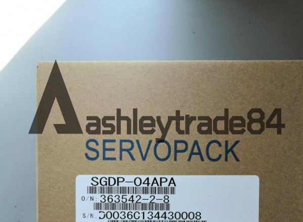 new 1PCS IN BOX YASKAWA SGDP-04APA Servo Drive
