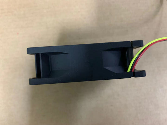 new 1pcs Y.S.TECH FD128025EB-N 8025 12V 0.45A 3-wire chassis power supply fan 3pin