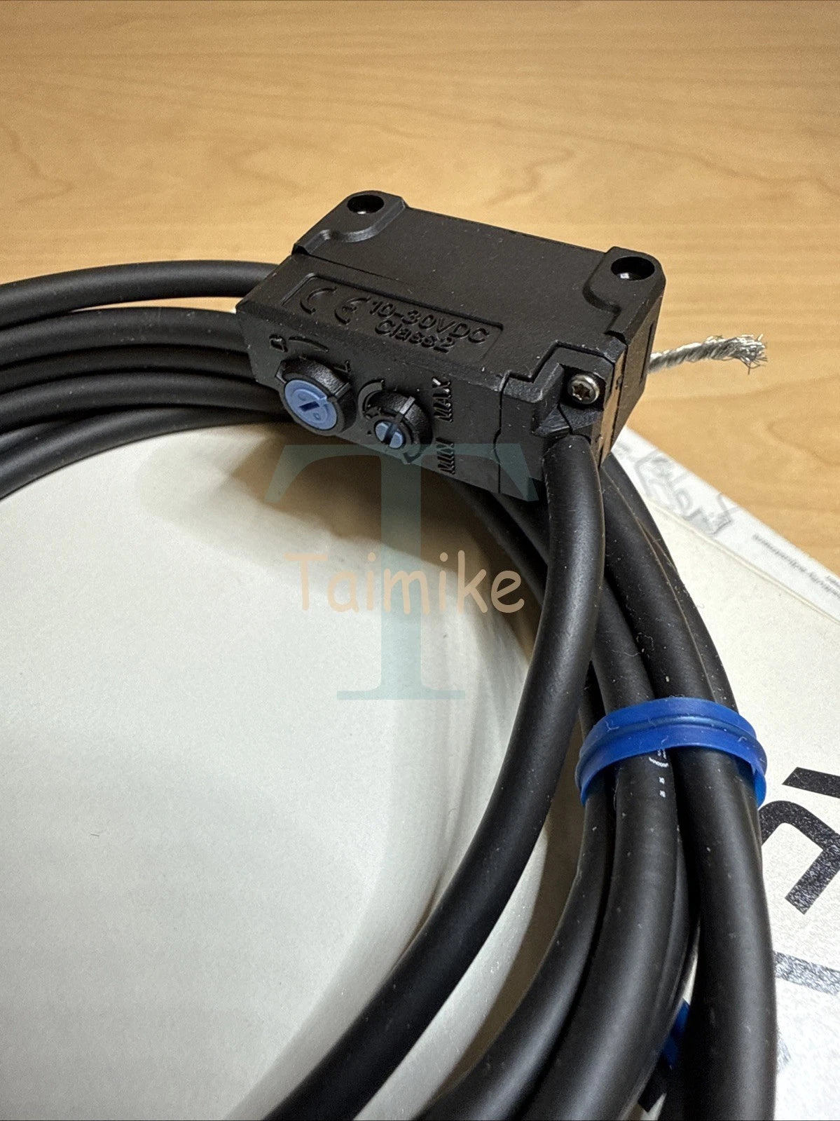 ! Keyence PZ-G42P Photoelectric Sensor