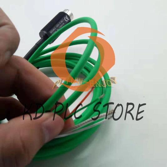 1PC Omron ES1B sensor 60-120℃