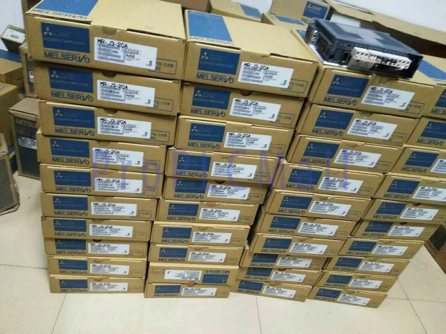 MITSUBISHI MR-J4-100A-RJ Servo Drive MRJ4100ARJ 1PCS