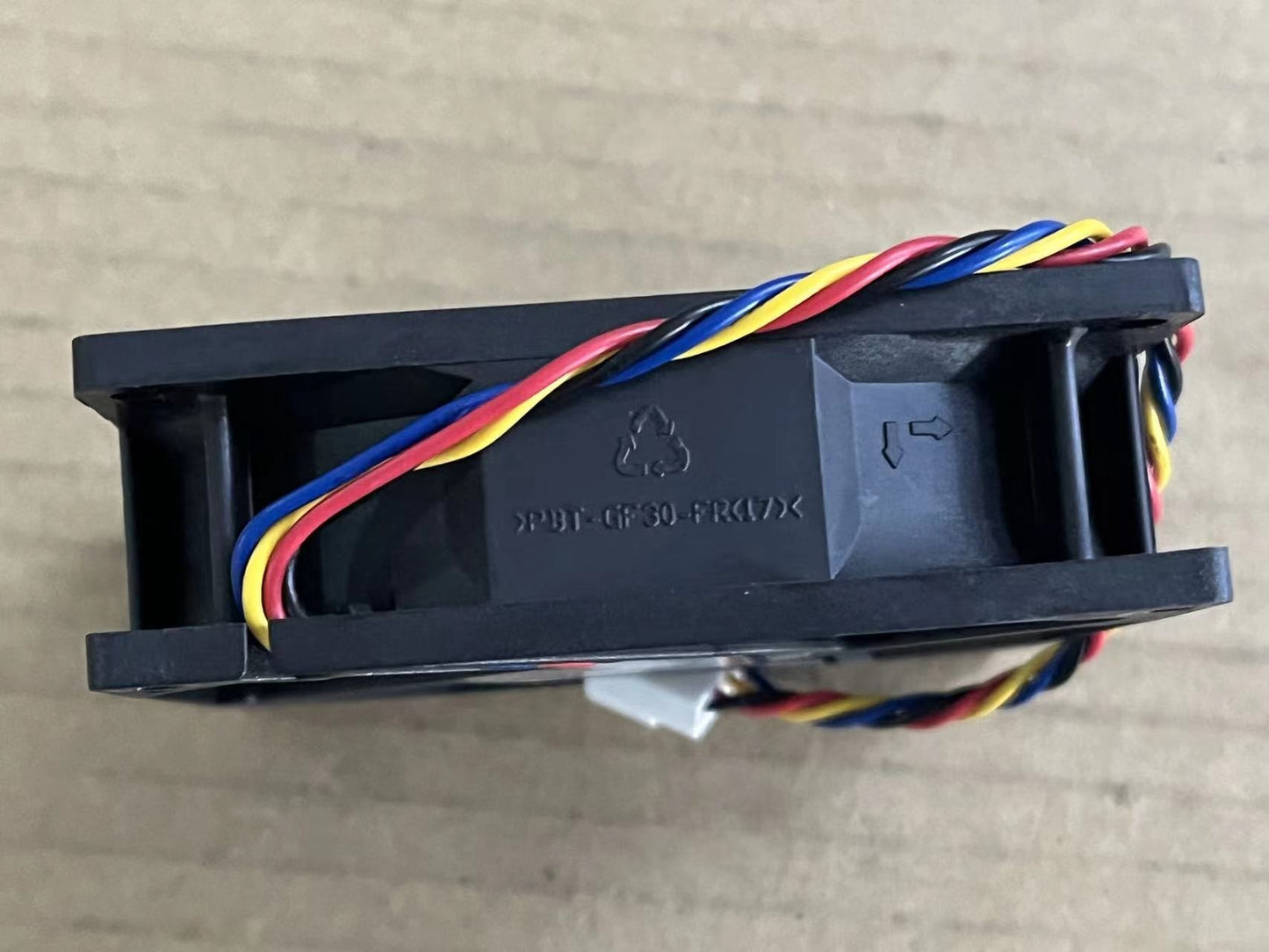 new FOXCONN PVA080G12Q Fan 80*80*25mm 12V 0.65A 4Pin