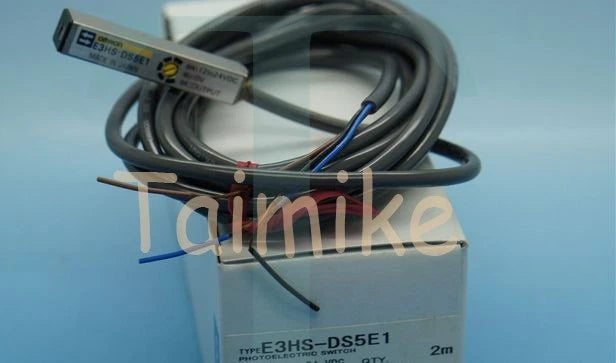 E3HS-DS5E1 E3HS DS5E1 12-24VDC Omron Photoelectric Switch free shipping
