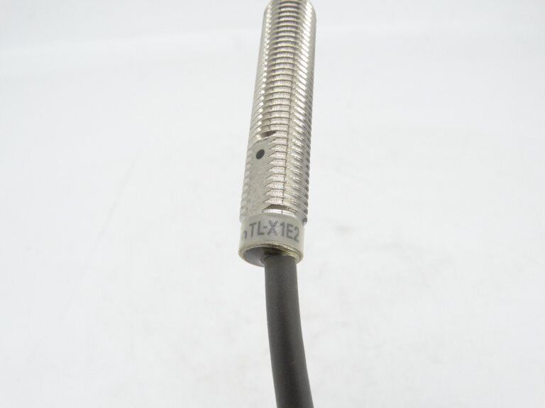OMRON TL-X1E2 SWITCH - OMRON