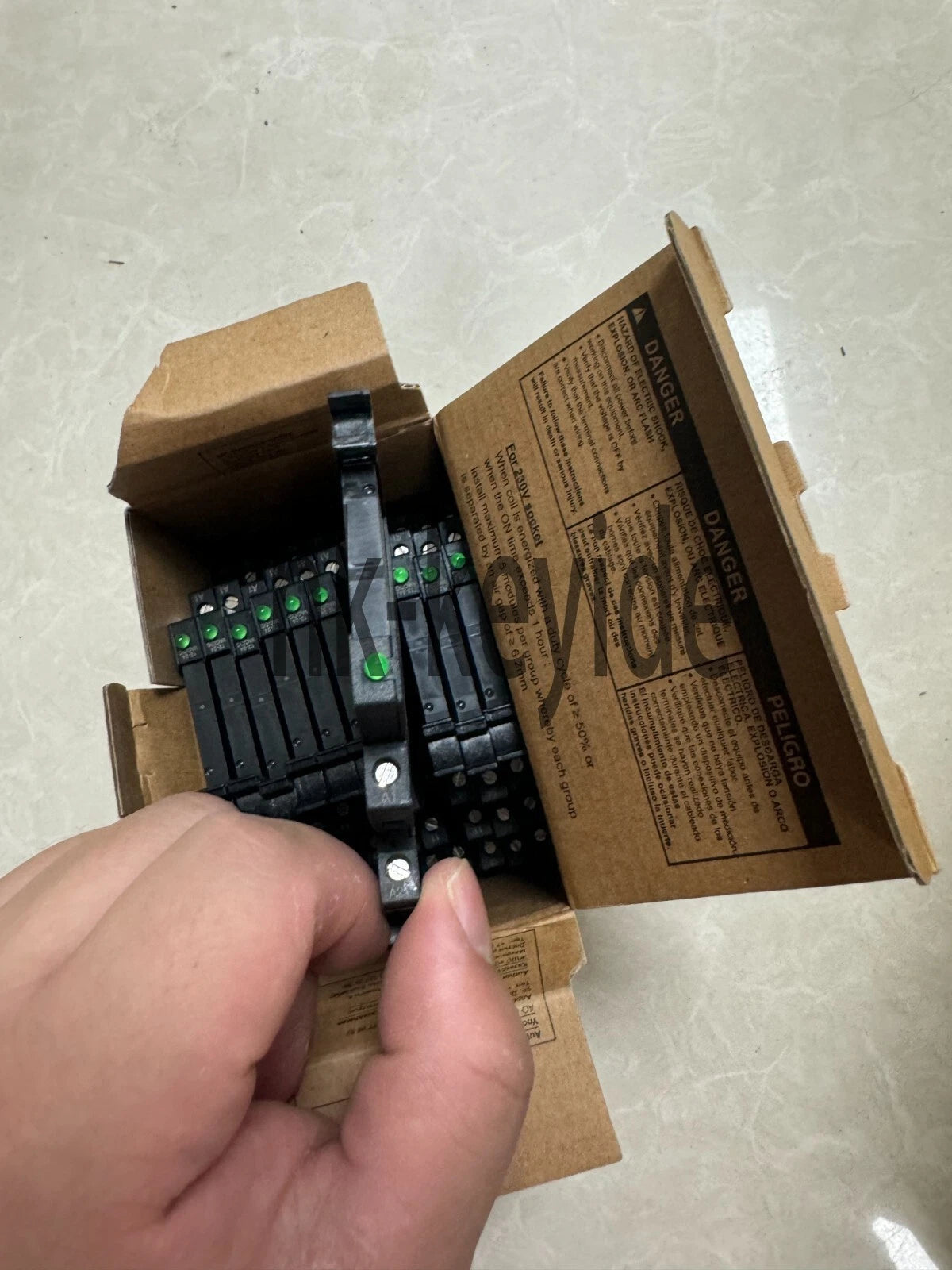 10pcs Snd RSL1PVBU Thin type relay in box Fast Shipping
