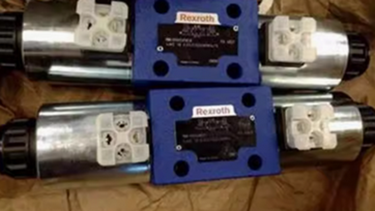Rexroth 4WE10EA33 CG24N9K4 Solenoid Directional Valve with Model 4WE10EA33/CG24N9K4 - REXROTH