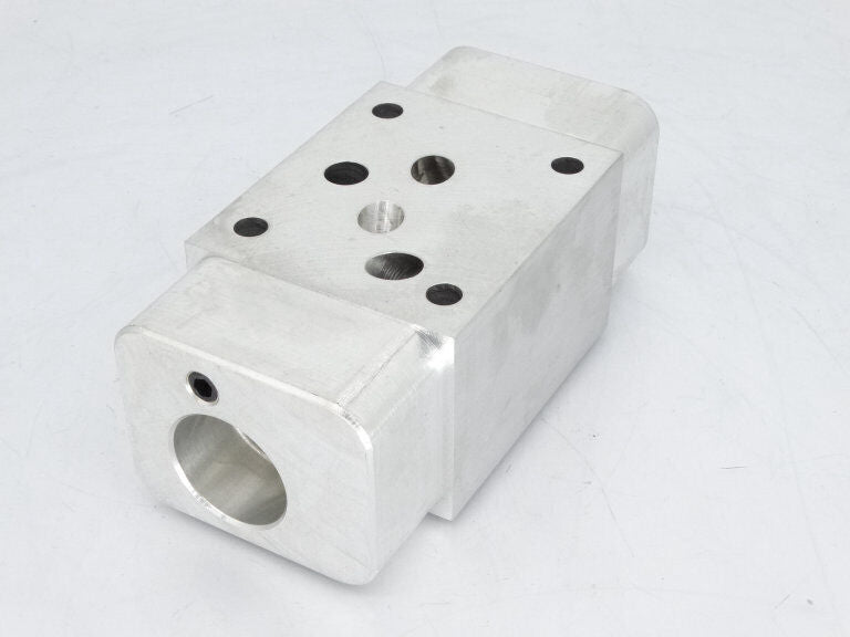 SUN HYDRAULICS BBY MANIFOLD - High Pressure hydraulic manifold with multiple ports and durable construction. - SUN HYDRAULICS