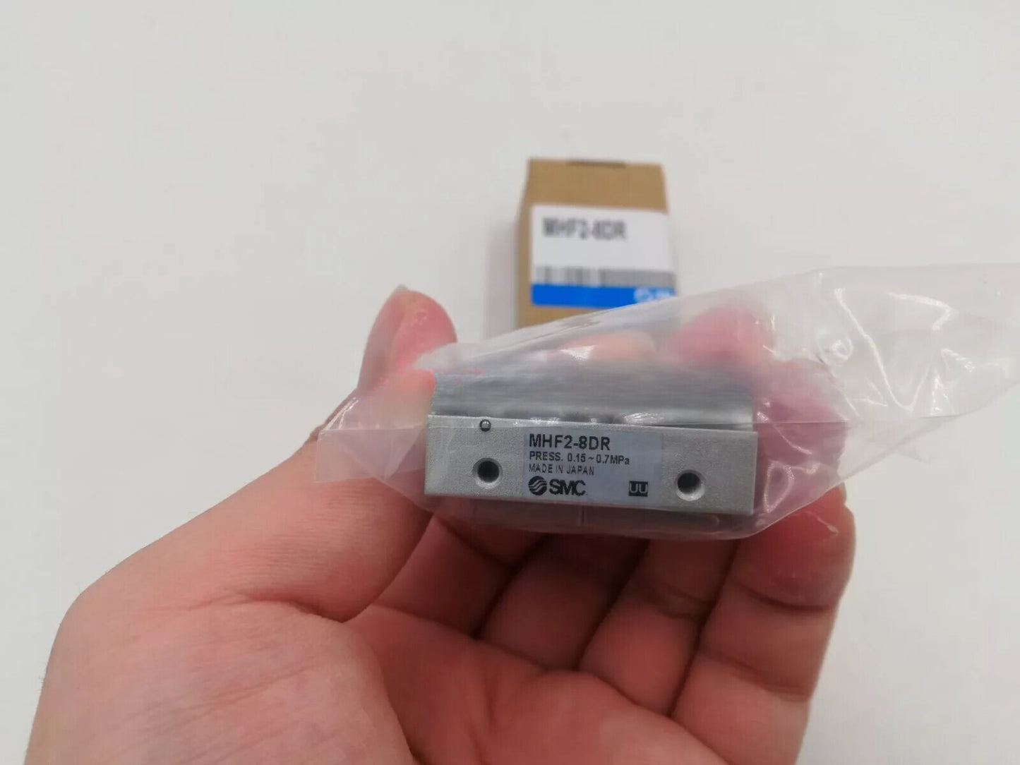 1PCS SMC MHF2-8DR Pneumatic Finger