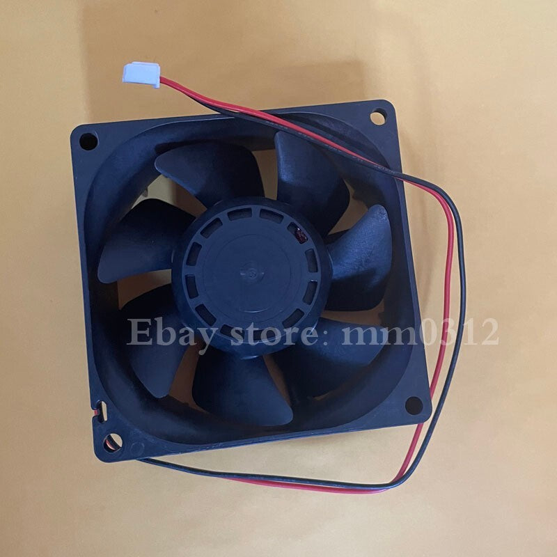 1pcs SANACE80 9G0824G102 24V 0.56A 8CM 80 * 80 * 38MM axial flow fan