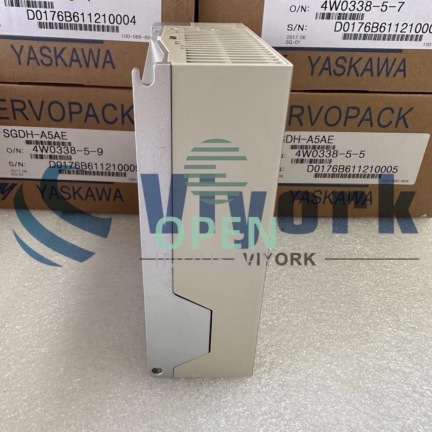 1PCS Yaskawa SGDH-A5AE SERVO DRIVE 200-230V IN 0-230V 50W