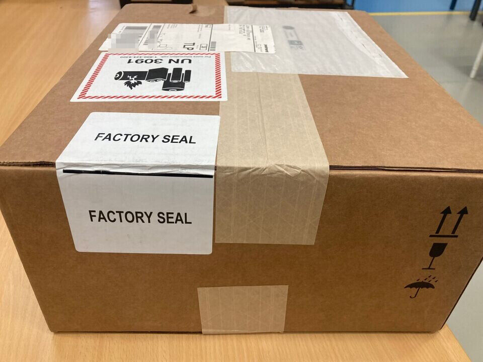 2713P-T12WD1 New AB Factory Sealing PanelView 5310 Fast - AB FACTORY