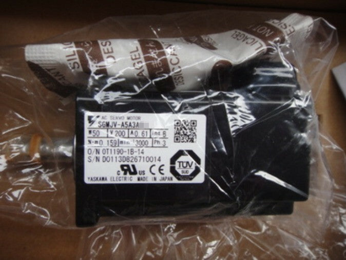 1PC YASKAWA AC SERVO MOTOR SGMAS-A5ACA61