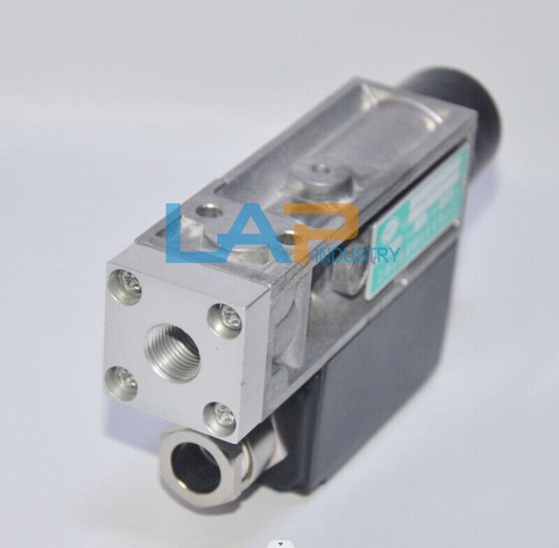 New D500/8D Pressure Controller Switch 0.02-1.2MPa - OMRON
