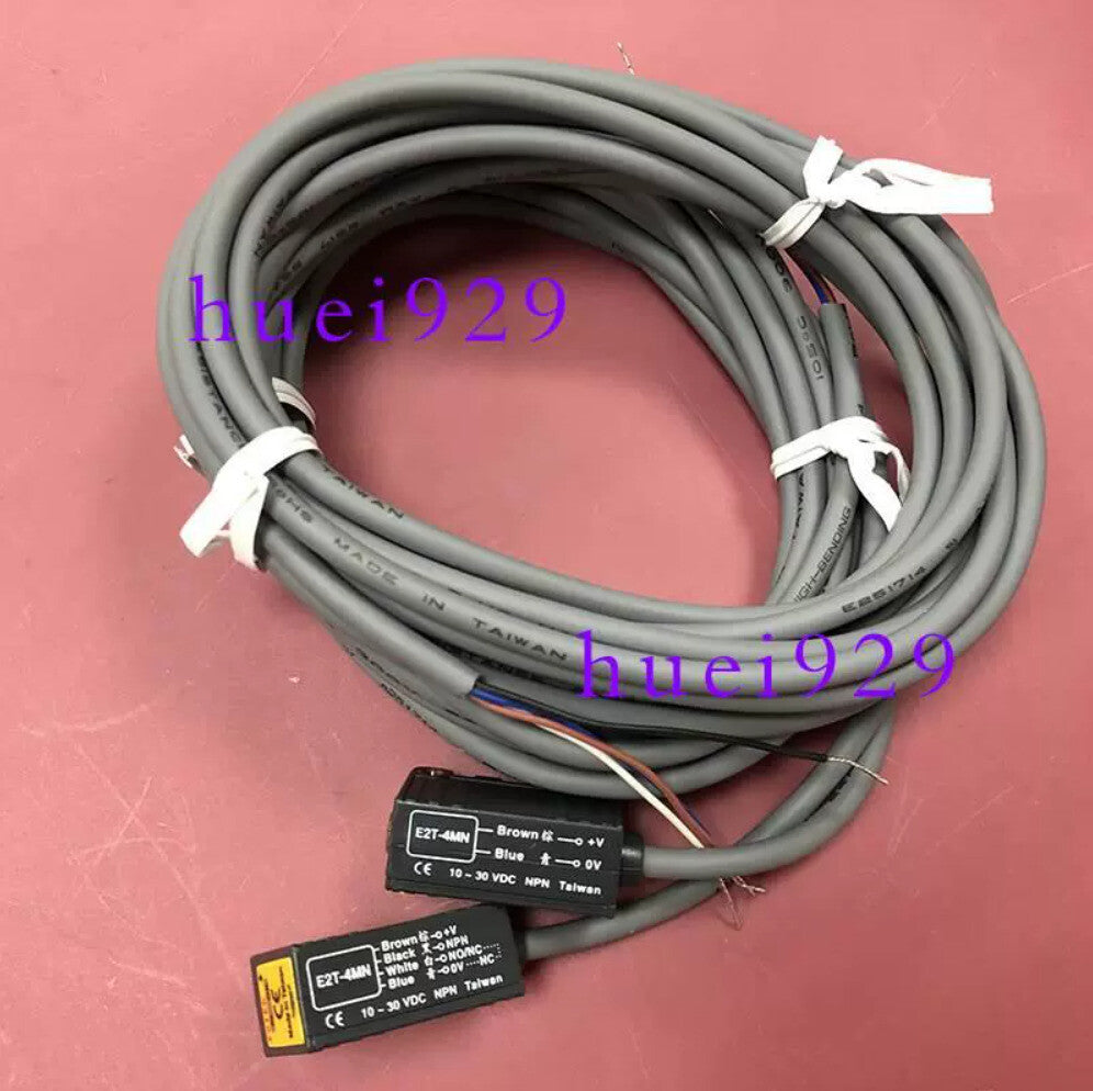 1PC Fotek E2T-4MN E2T4MN Photo Sensor Free Ship
